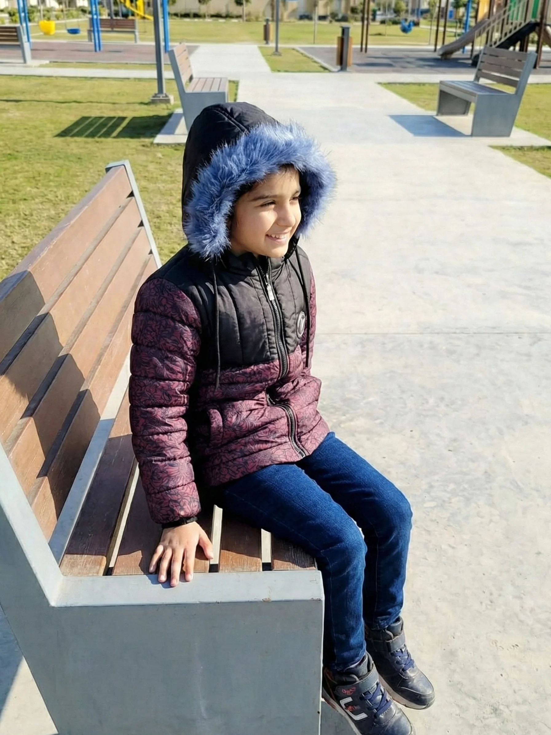 Full Sleeves Hooded Puffer Jacket For Girls VJ83-A - Image 3