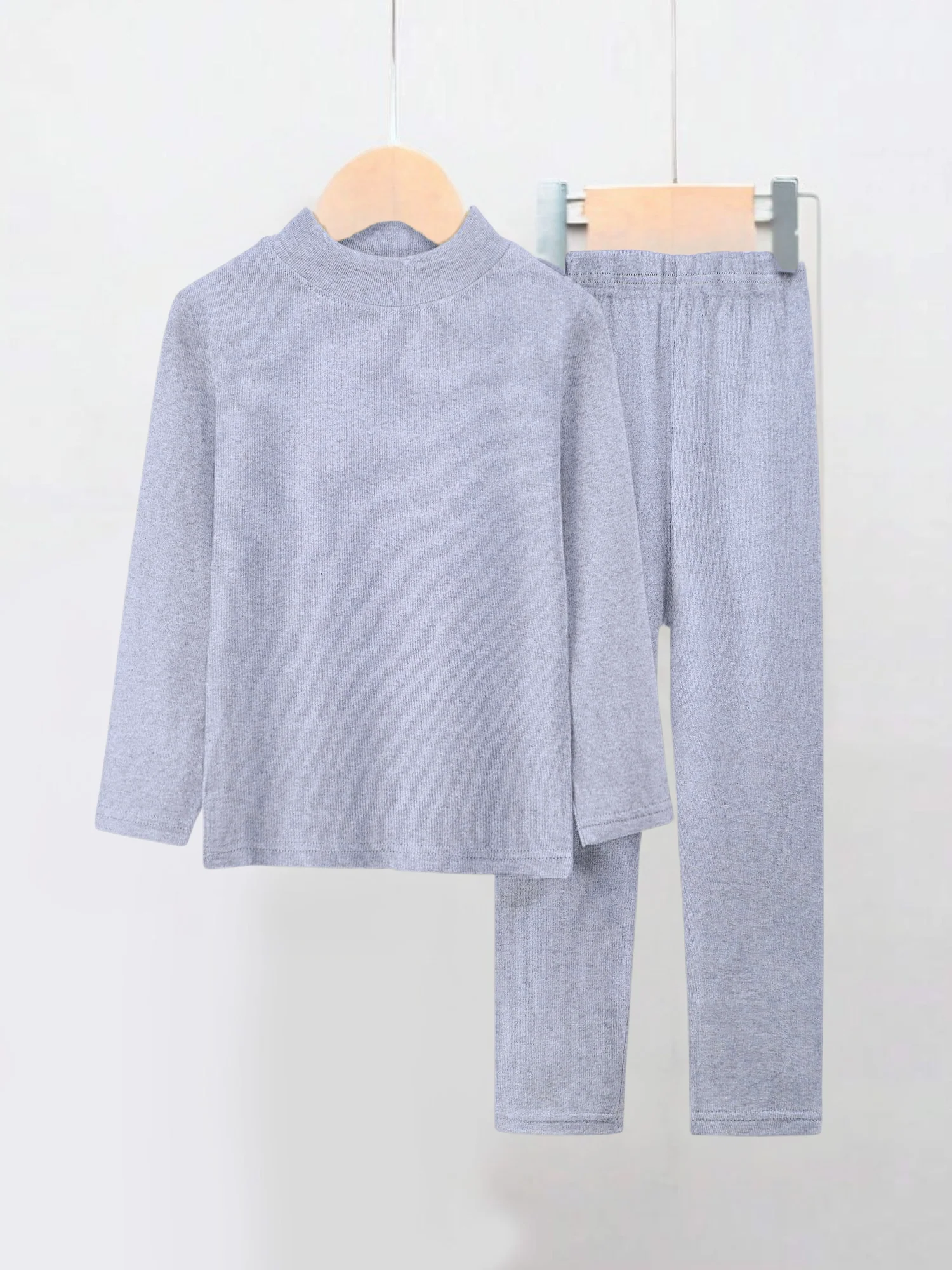 Winter Tracksuits And Sweats For Unisex